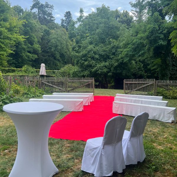 Kräutergarten roter Teppich